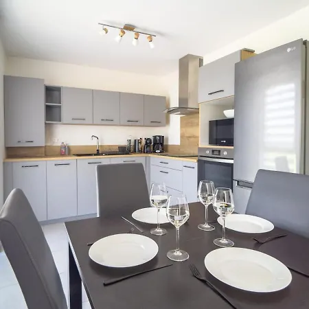 Parking Prive - Acces Pmr - Terrasse Vue Chateaux - 2 Lits * Châtenois